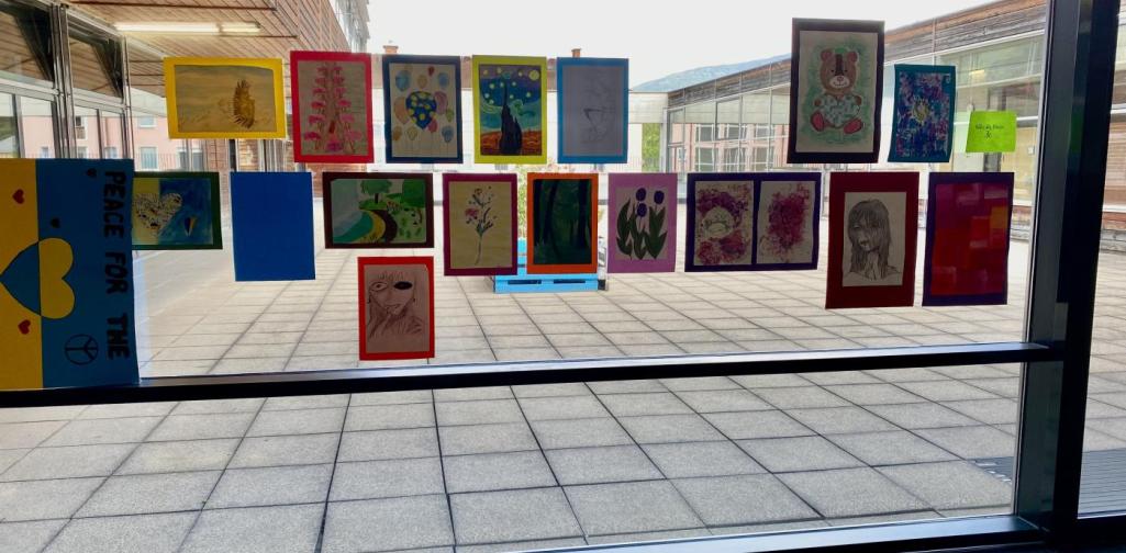 Ausstellung_4 Eine kunstvolle Aussicht in der Aula